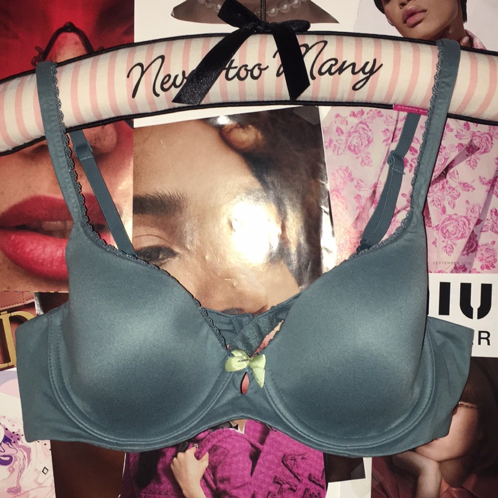 VICTORIA’S SECRET BRA